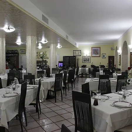 Vecchia Fattoria 酒店 3*