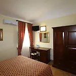 La Vecchia Fattoria Отель 3*