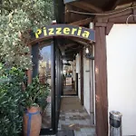 La Vecchia Fattoria Отель Лорето