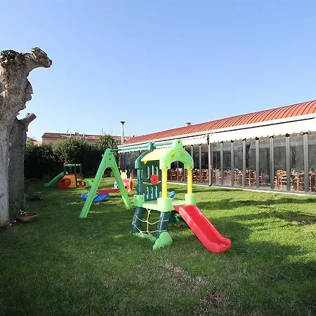 Vecchia Fattoria Hotel 3*