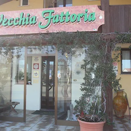 Vecchia Fattoria Hotel