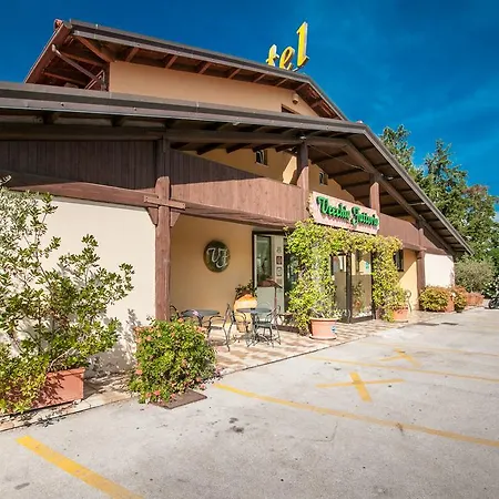 Hotel Vecchia Fattoria Loreto