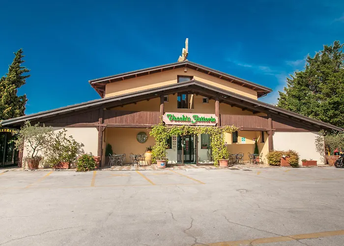 Vecchia Fattoria 3* Loreto