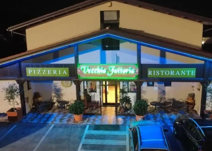 Vecchia Fattoria 酒店 3*