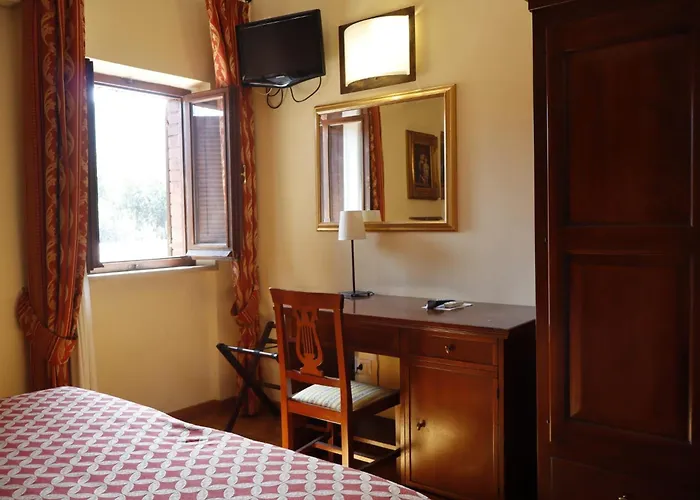 Hotel Vecchia Fattoria 3*